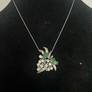 Elegant Silver and Green Pearl Necklace